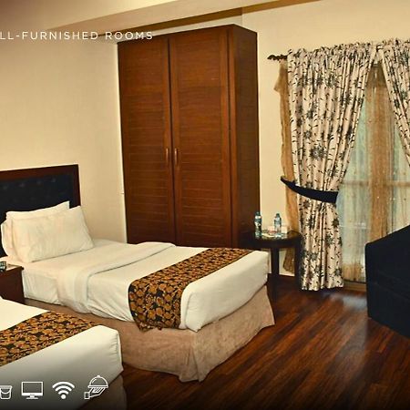 Royalton Hotel Rawalpindi Extérieur photo