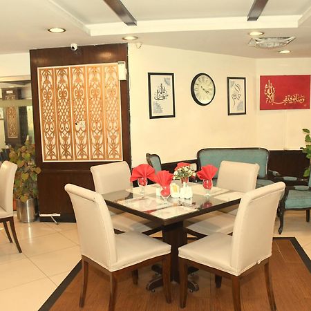 Royalton Hotel Rawalpindi Extérieur photo
