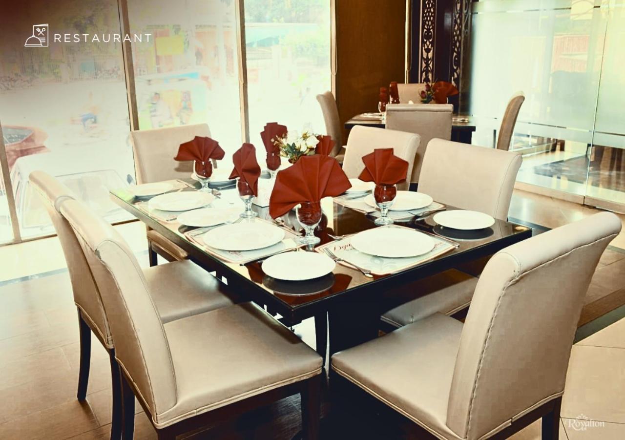 Royalton Hotel Rawalpindi Extérieur photo