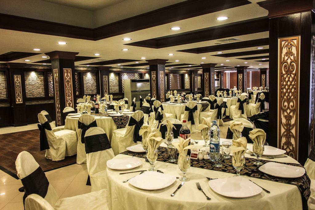 Royalton Hotel Rawalpindi Extérieur photo