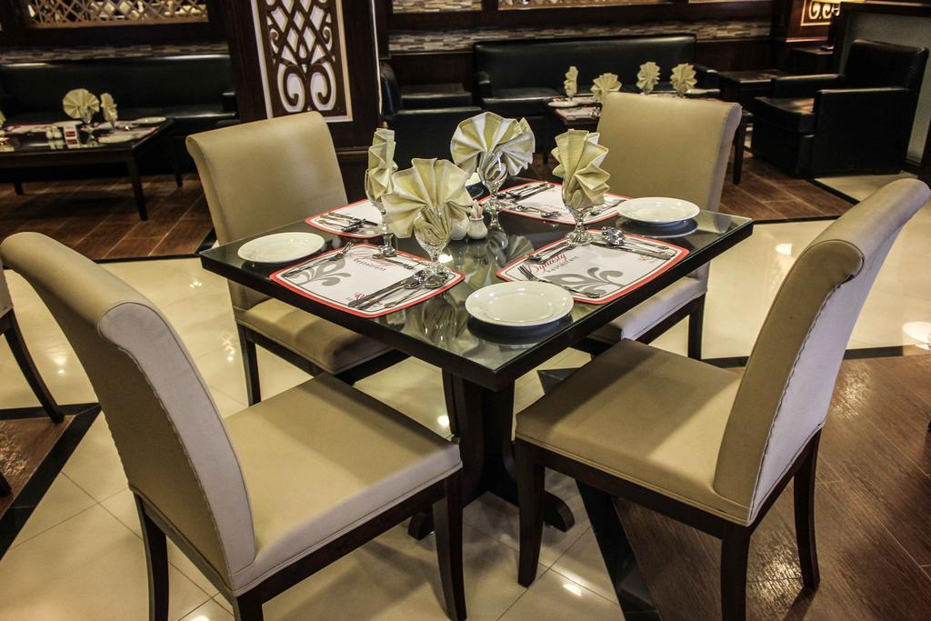 Royalton Hotel Rawalpindi Extérieur photo