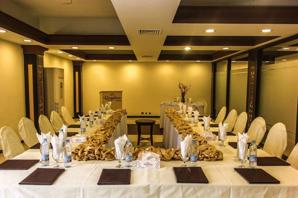 Royalton Hotel Rawalpindi Extérieur photo