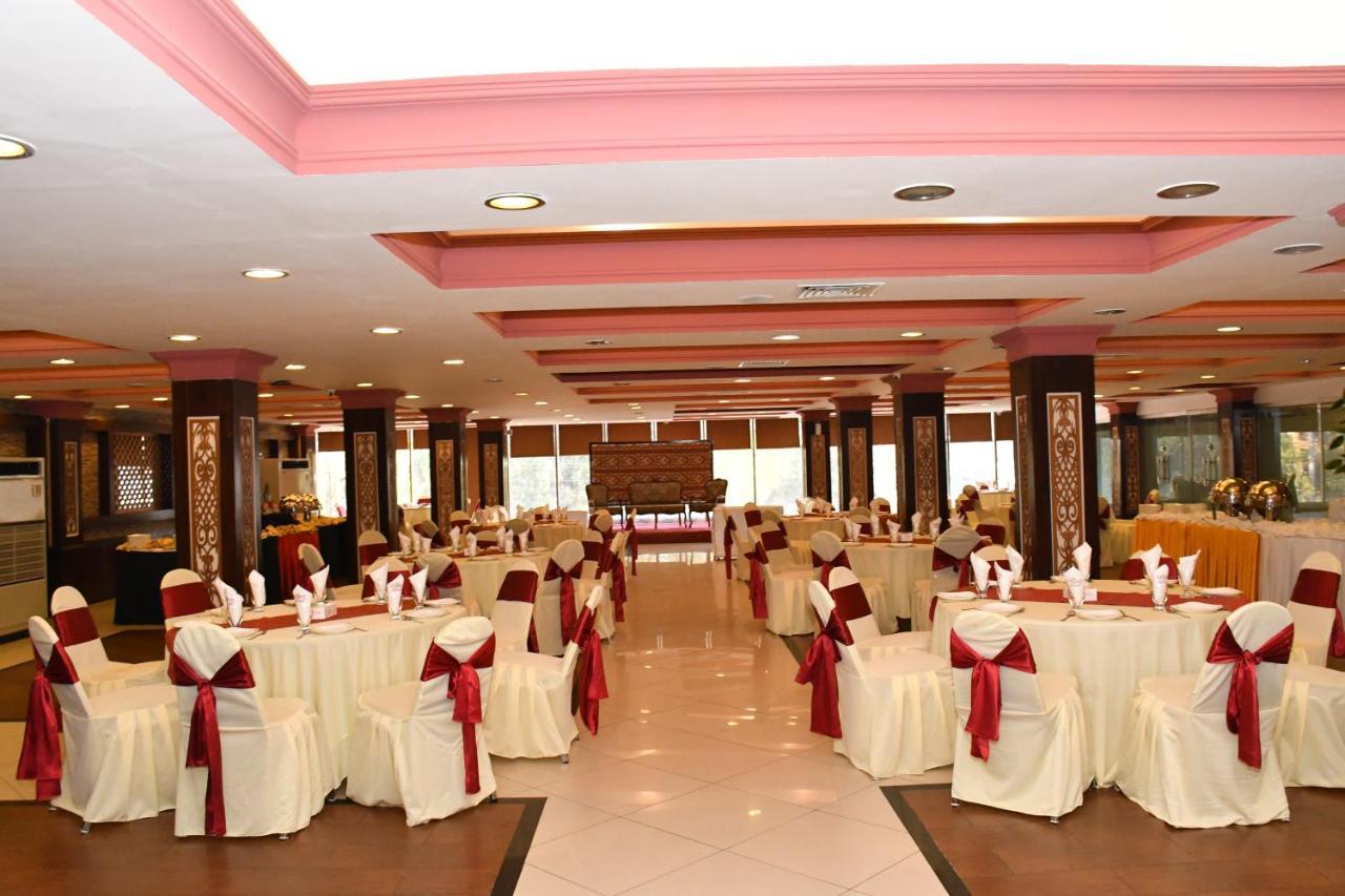 Royalton Hotel Rawalpindi Extérieur photo