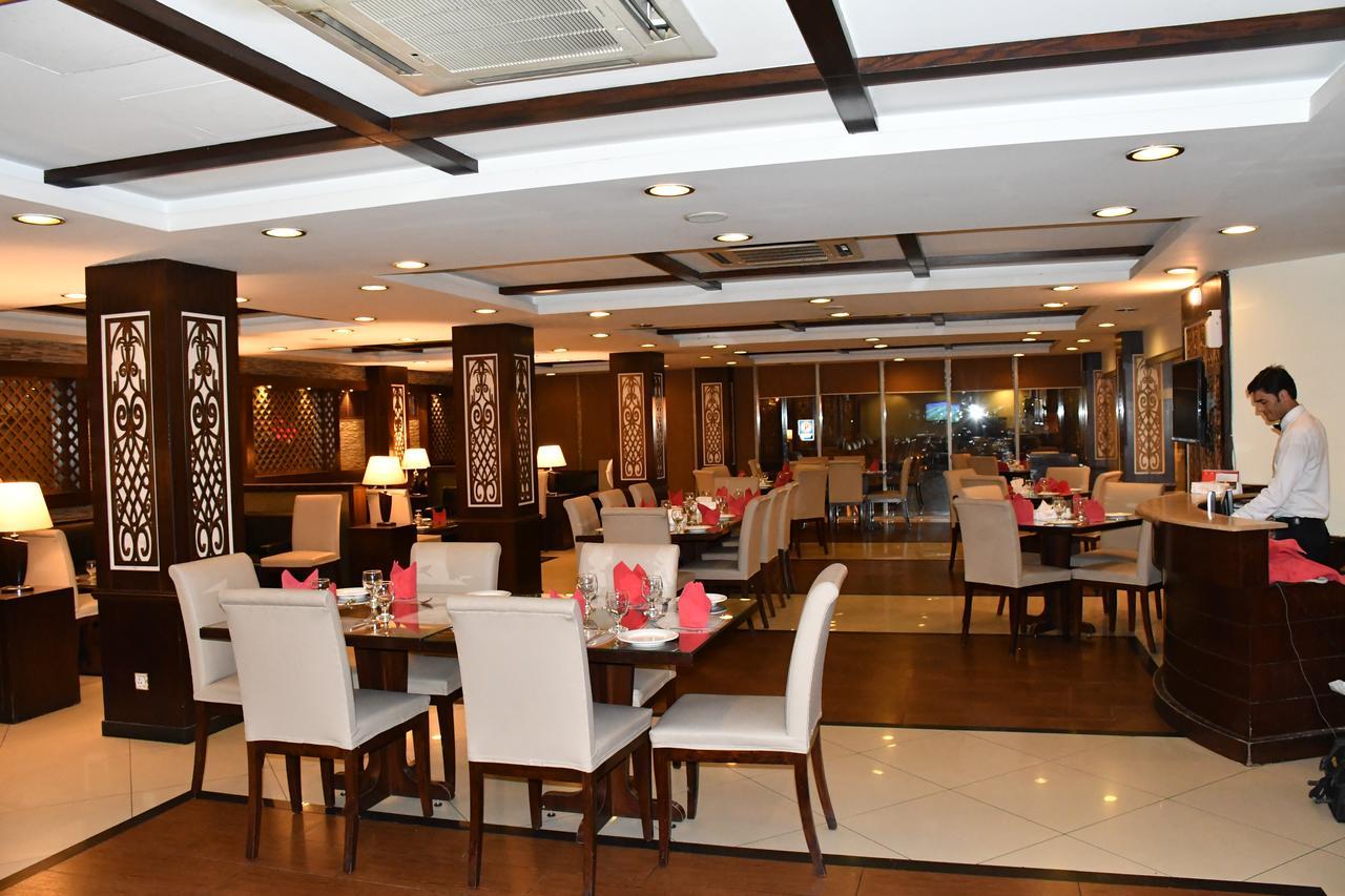 Royalton Hotel Rawalpindi Extérieur photo